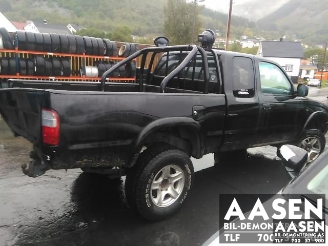 Toyota Hilux 1998-2001 , Motorkode: 2L-T, Girkassekode: 