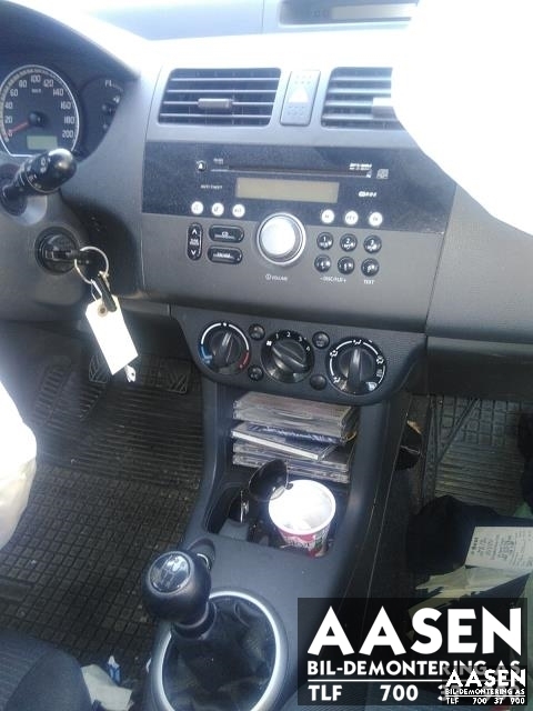 Suzuki Swift 2005-2010 , Motorkode: M13A-2221088, Girkassekode: 