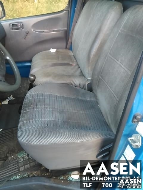 Toyota Hiace 1996-2001 (Fase 1) , Motorkode: 2L-T, Girkassekode: 