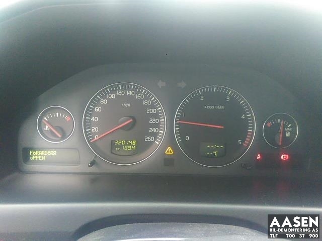 Volvo XC70 2001-2004 (Type I, Fase 1) , Motorkode: D5244T, Girkassekode: 