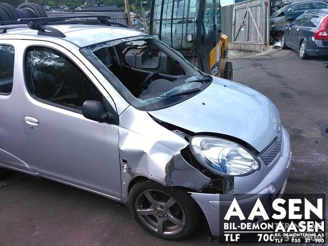 Toyota Yaris Verso 1999-2007 , Motorkode: 2NZ-FE, Girkassekode: 