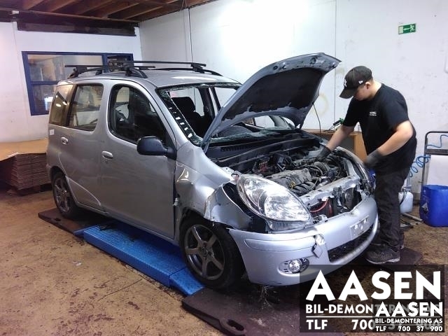 Toyota Yaris Verso 1999-2007 , Motorkode: 2NZ-FE, Girkassekode: 
