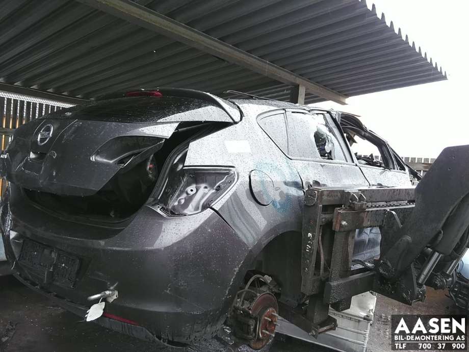 Opel Astra J 2010-2015 , Motorkode: A14XER, Girkassekode: 
