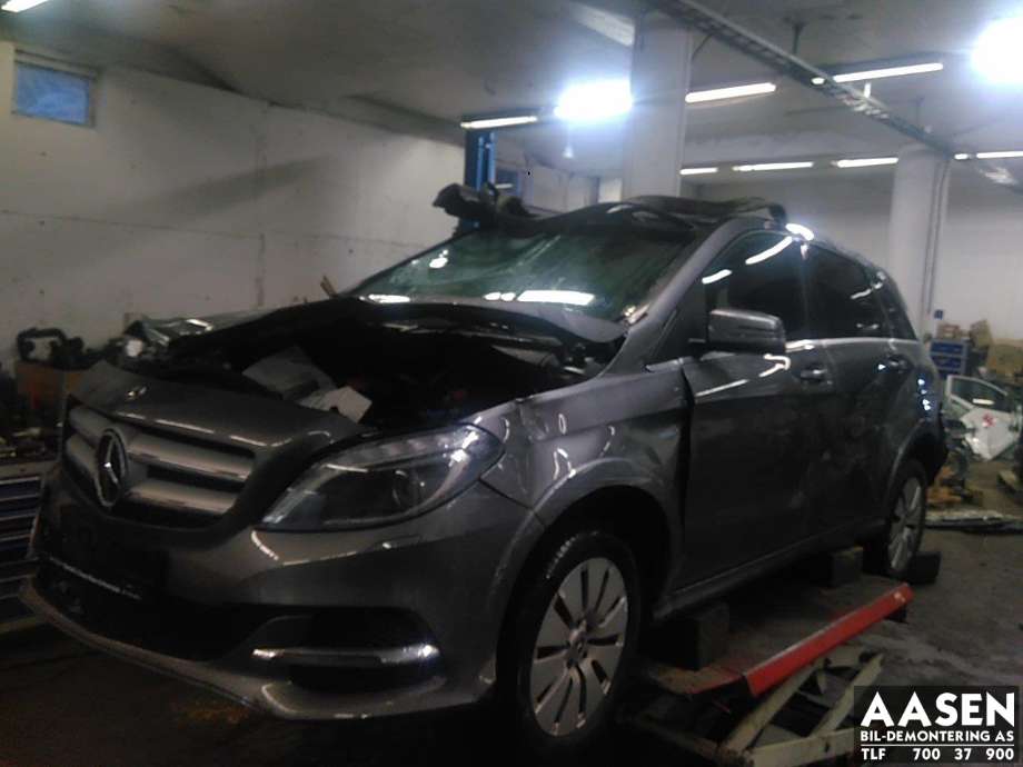 Mercedes B-Klasse, electric drive 2014-2018 (W242) (W242), Motorkode: EM0004, Girkassekode: 