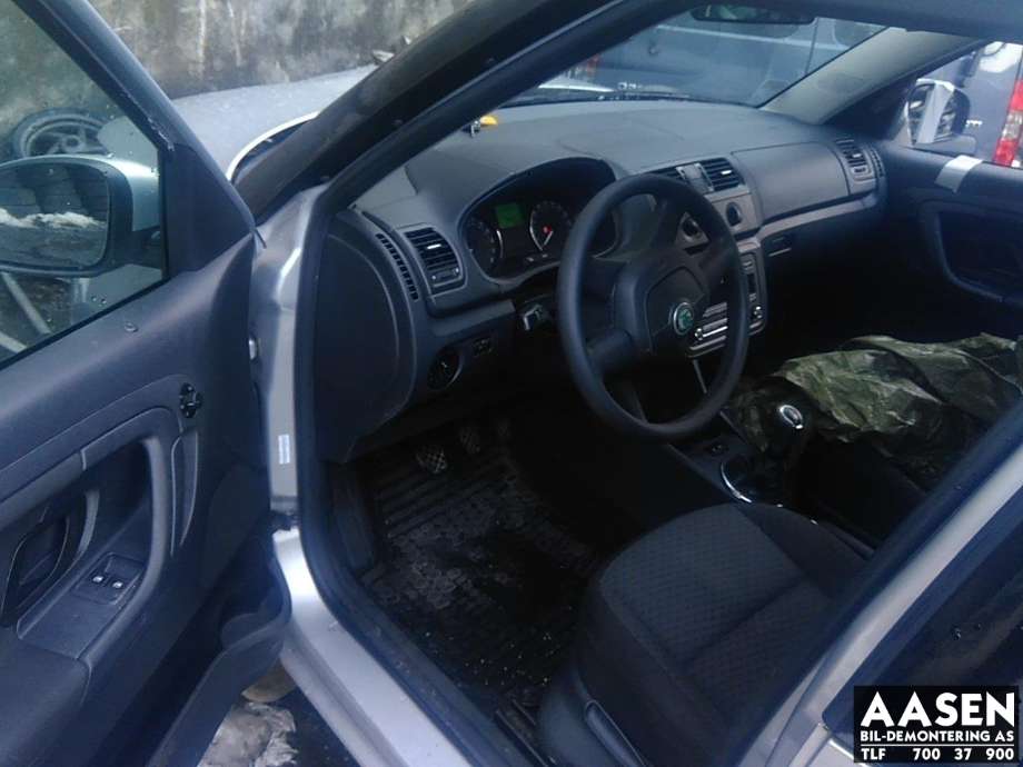 Škoda Roomster 2006-2010 (Fase 1) , Motorkode: 03L 100 031 D, Girkassekode: KFK / 02R 300 041 N