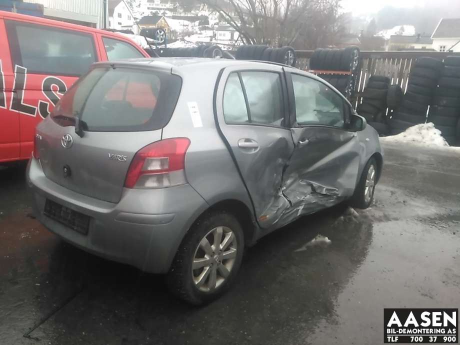 Toyota Yaris 2009-2011 (Type II, Fase 2) , Motorkode: 1NR-FE, Girkassekode: 