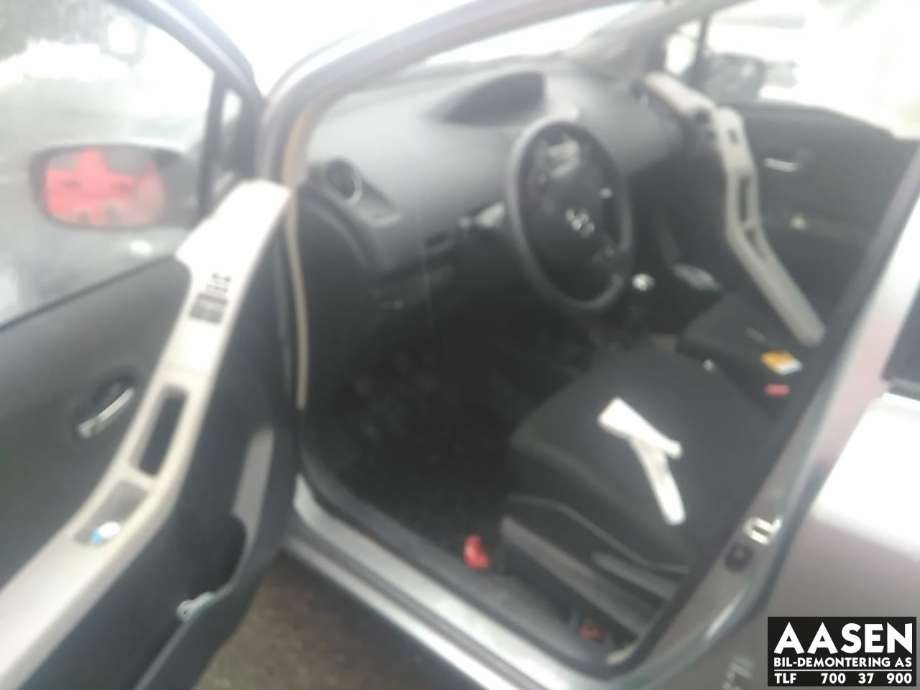 Toyota Yaris 2009-2011 (Type II, Fase 2) , Motorkode: 1NR-FE, Girkassekode: 
