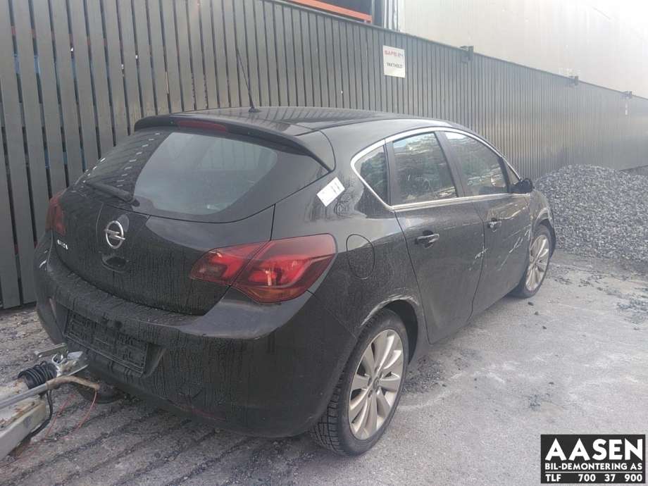 Opel Astra J 2010-2015 , Motorkode: A16XER, Girkassekode: 