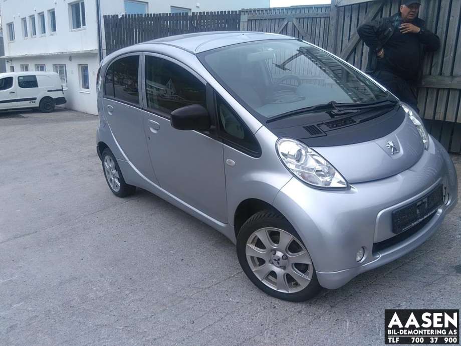Peugeot iOn 2011-2020 , Motorkode: Y4F1, Girkassekode: 