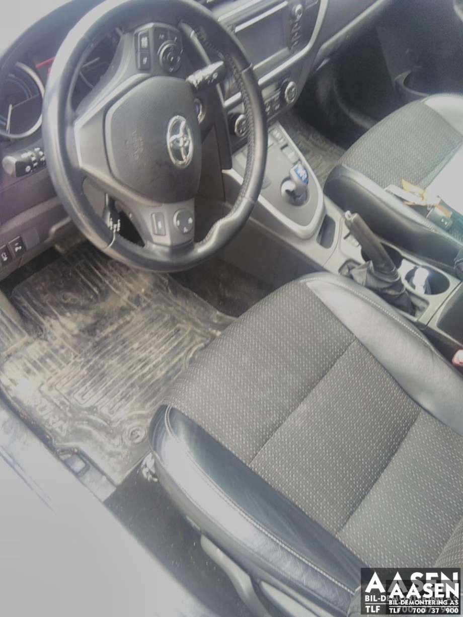 Toyota Auris 2013-2015 (Type II, Fase 1) , Motorkode: 2ZR-FXE, Girkassekode: 