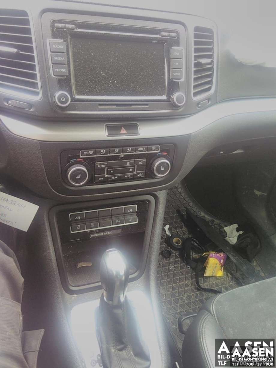 VW Sharan 2010-->> (Type II) , Motorkode: CFFB, Girkassekode: NLL