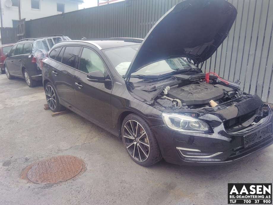 Volvo V60/V60 CC 2013-2018 (Type I, Fase 2) , Motorkode: D5244T20|VOLVO E1, Girkassekode: 1285033