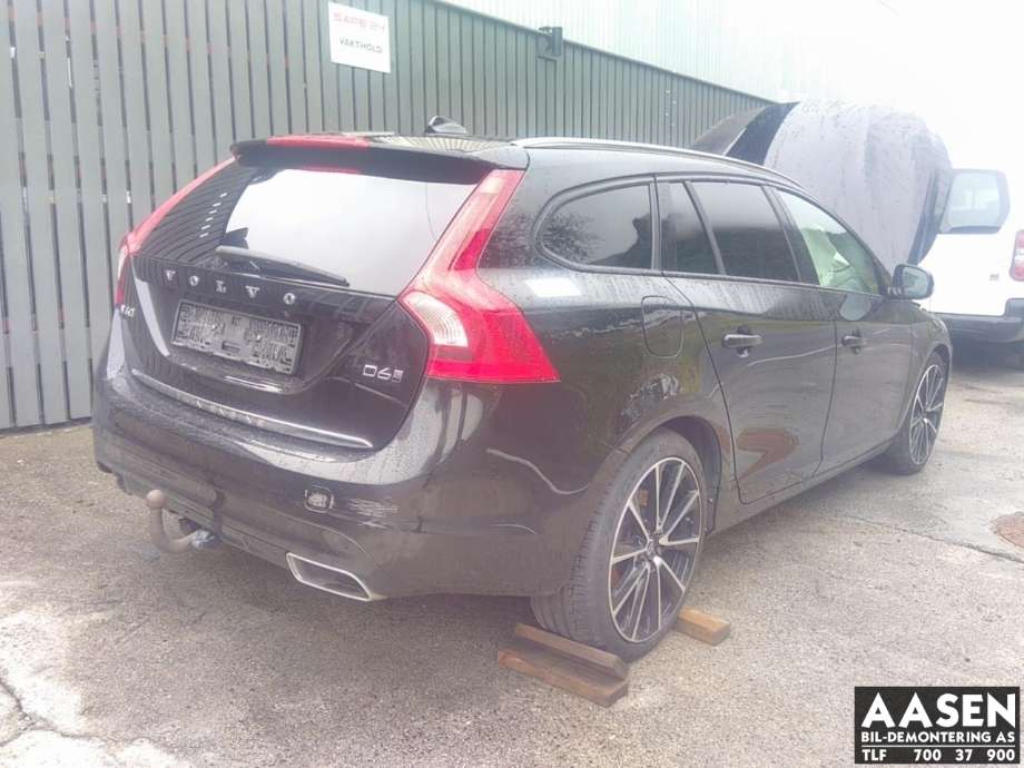 Volvo V60/V60 CC 2013-2018 (Type I, Fase 2) , Motorkode: D5244T20|VOLVO E1, Girkassekode: 1285033