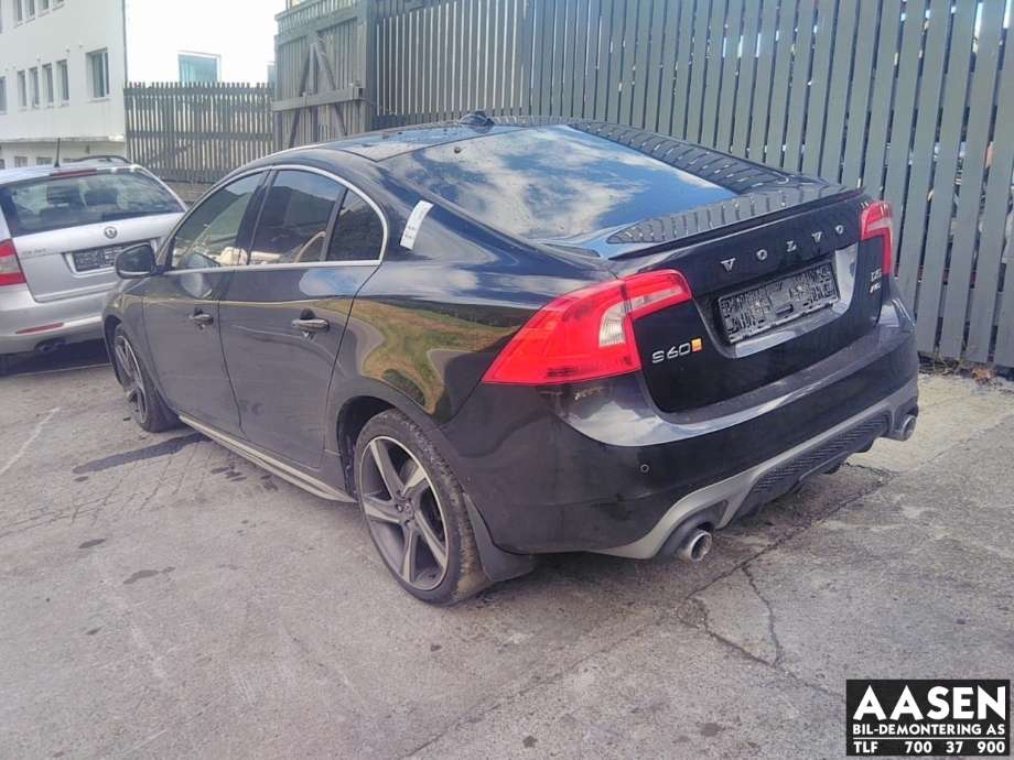 Volvo S60 2014-2019 (Type II, Fase 2) , Motorkode: D5244T15, Girkassekode: 1285168