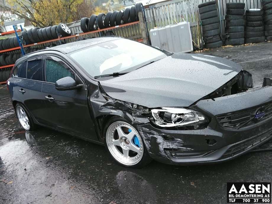 Volvo V60 2010-2013 (Type I, Fase 1) , Motorkode: D5244T17, Girkassekode: 