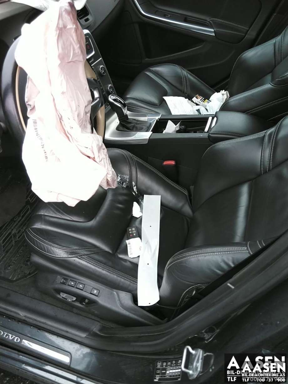 Volvo V60 2010-2013 (Type I, Fase 1) , Motorkode: D5244T17, Girkassekode: 