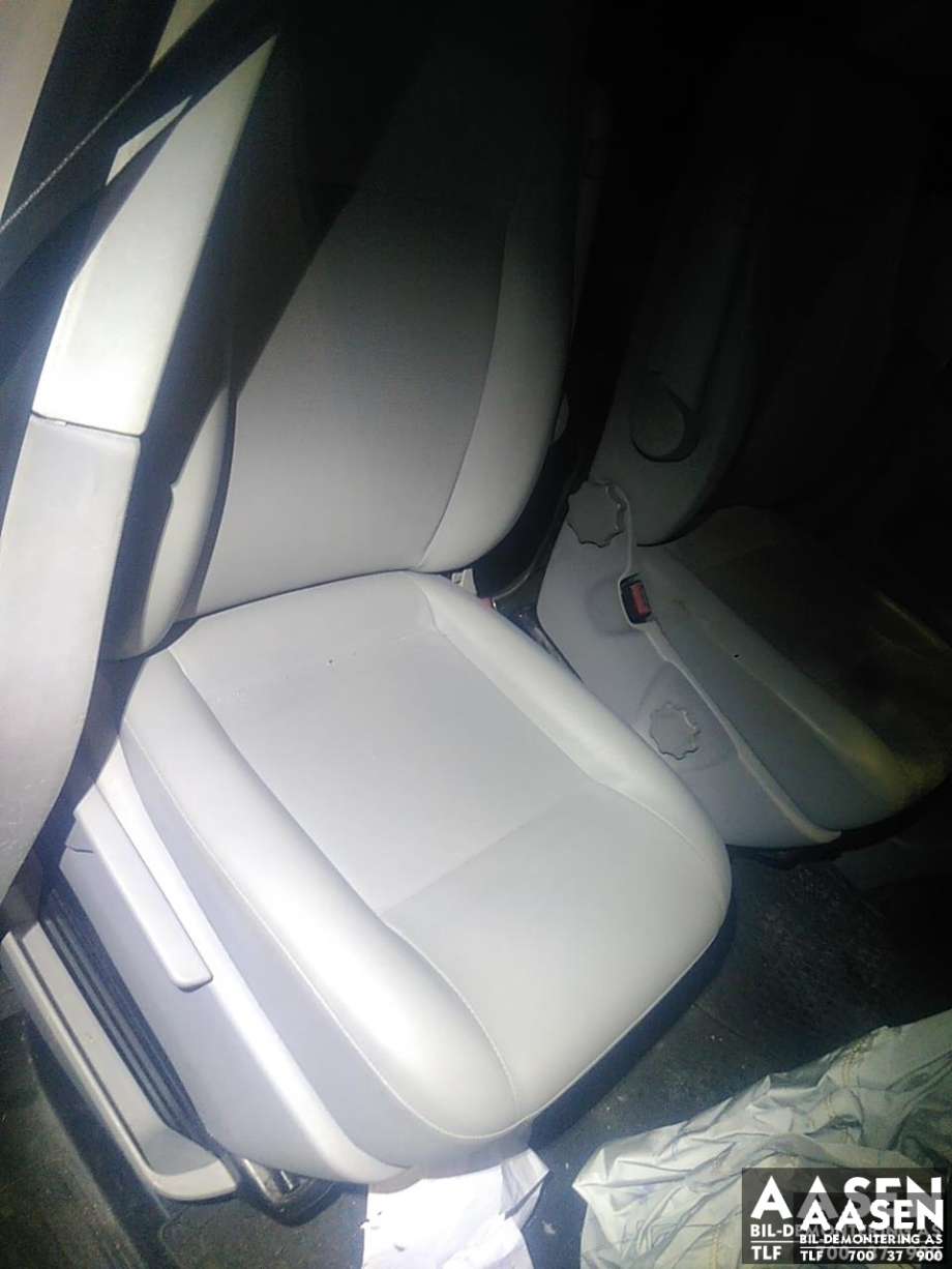 VW Transporter / Caravelle 2009-2015 (Fase 2) (T5) (T5), Motorkode: CAAC, Girkassekode: PAW