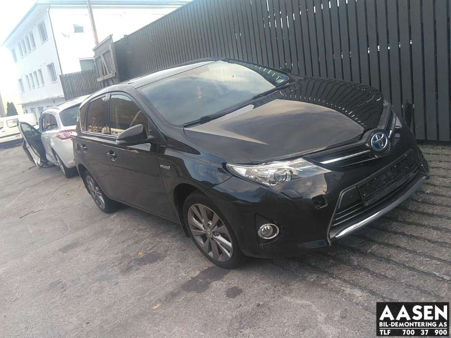Toyota Auris 2013-2015 (Type II, Fase 1) , Motorkode: 2ZR-FXE, Girkassekode: 
