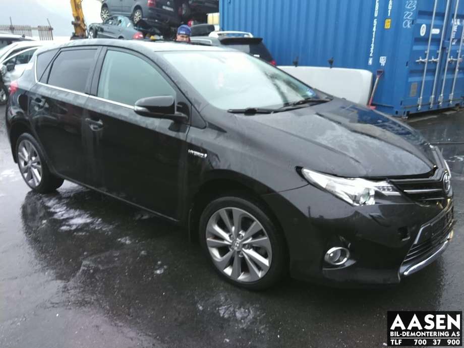Toyota Auris 2013-2015 (Type II, Fase 1) , Motorkode: 2ZR-FXE, Girkassekode: 