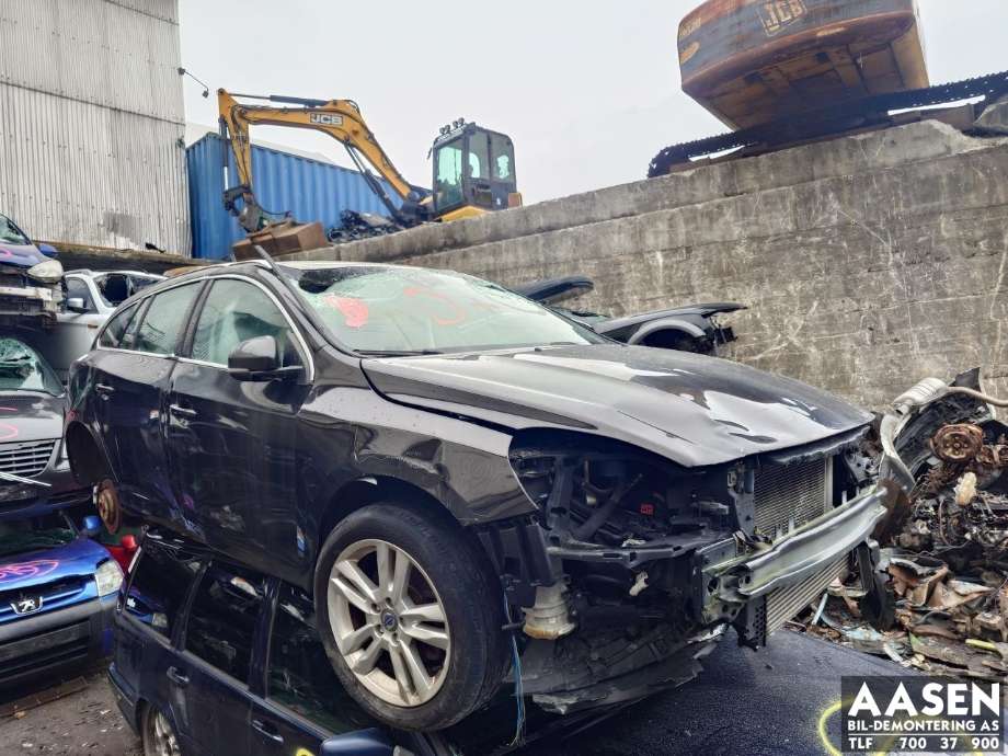 Volvo V60 2010-2013 (Type I, Fase 1) , Motorkode: D4162T, Girkassekode: 1285030