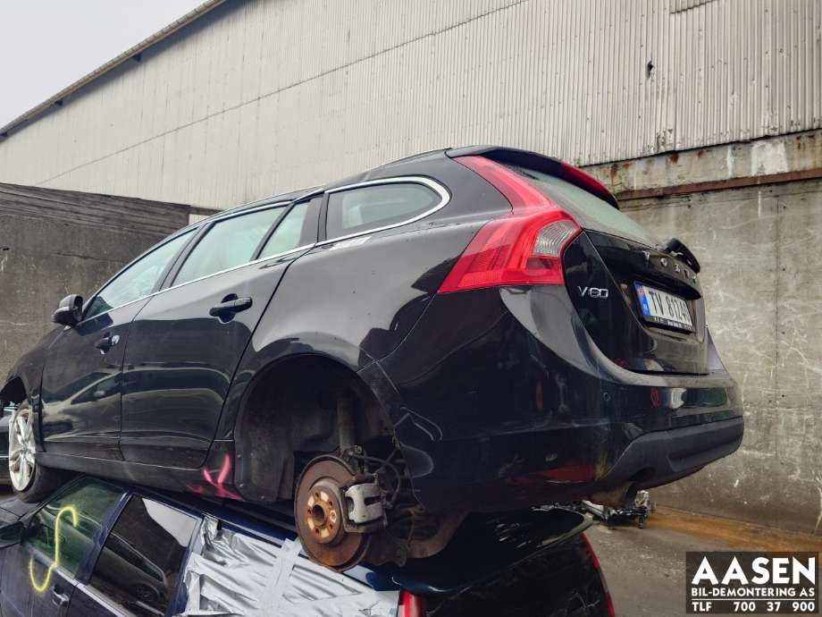Volvo V60 2010-2013 (Type I, Fase 1) , Motorkode: D4162T, Girkassekode: 1285030