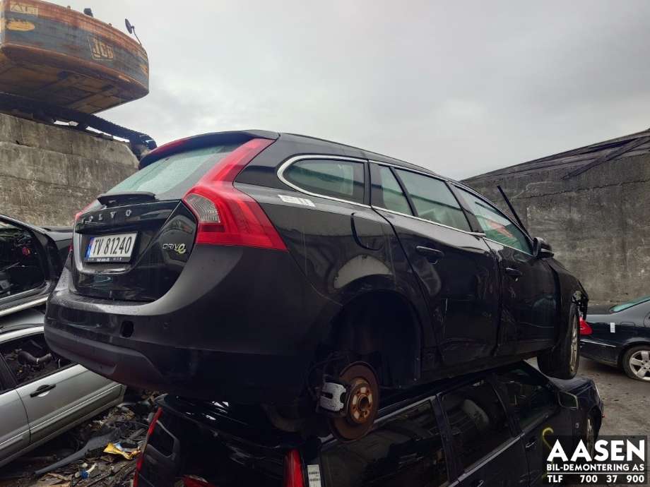 Volvo V60 2010-2013 (Type I, Fase 1) , Motorkode: D4162T, Girkassekode: 1285030
