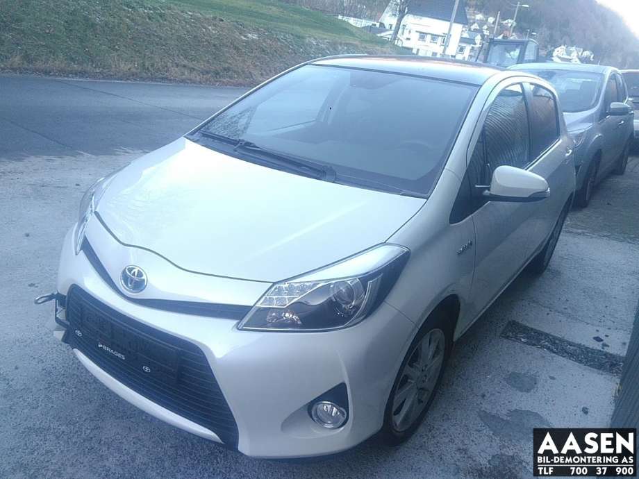 Toyota Yaris 2012-2014 (Type III, Fase 1) , Motorkode: 1NZ-FXE, Girkassekode: