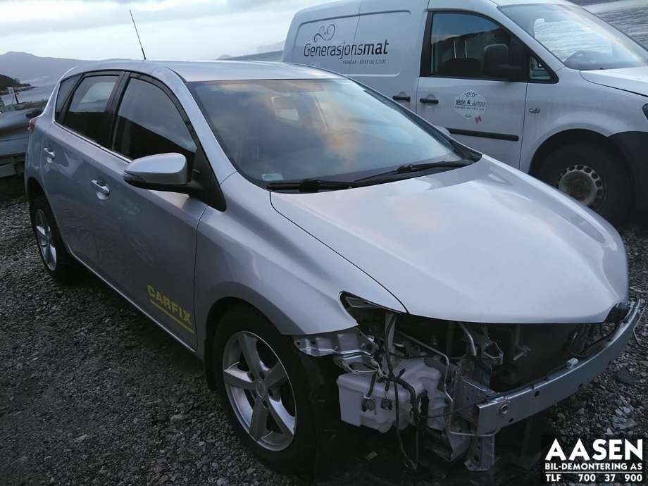Toyota Auris 2013-2015 (Type II, Fase 1) , Motorkode: 1ND-TV, Girkassekode: 