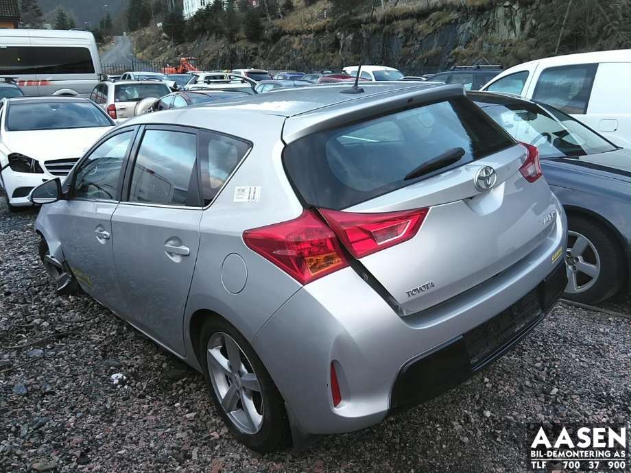 Toyota Auris 2013-2015 (Type II, Fase 1) , Motorkode: 1ND-TV, Girkassekode: 