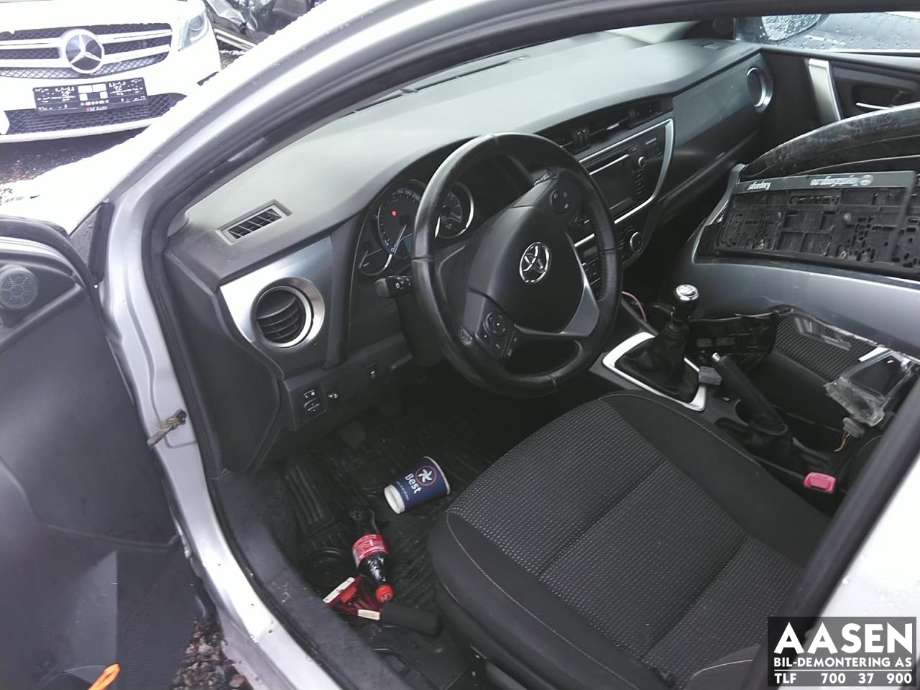 Toyota Auris 2013-2015 (Type II, Fase 1) , Motorkode: 1ND-TV, Girkassekode: 