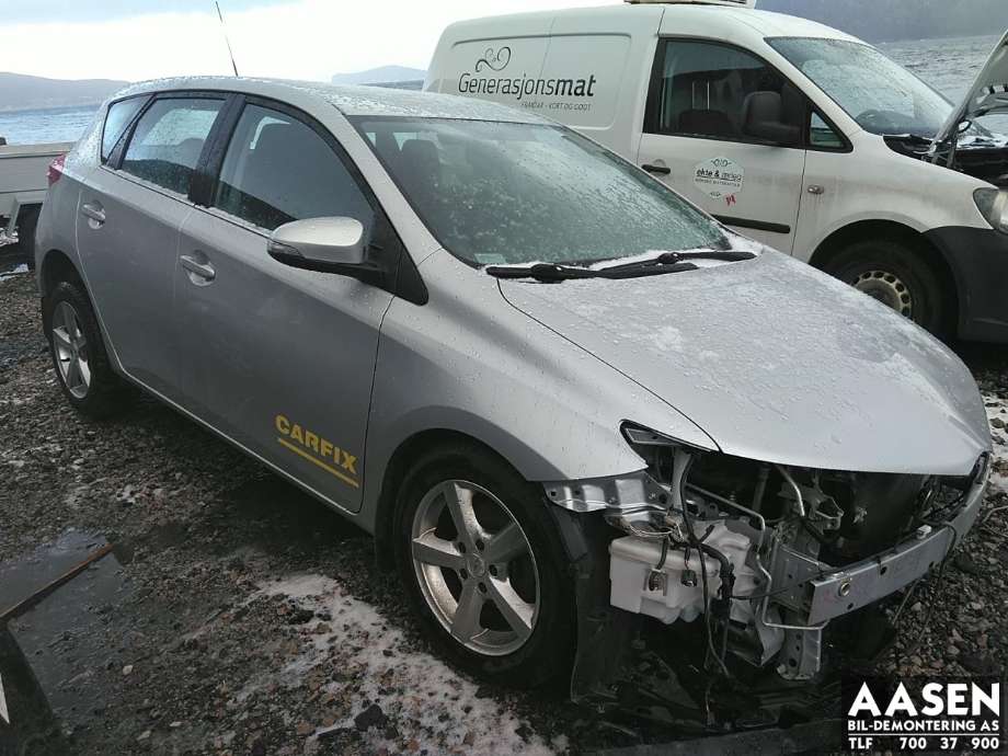 Toyota Auris 2013-2015 (Type II, Fase 1) , Motorkode: 1ND-TV, Girkassekode: 