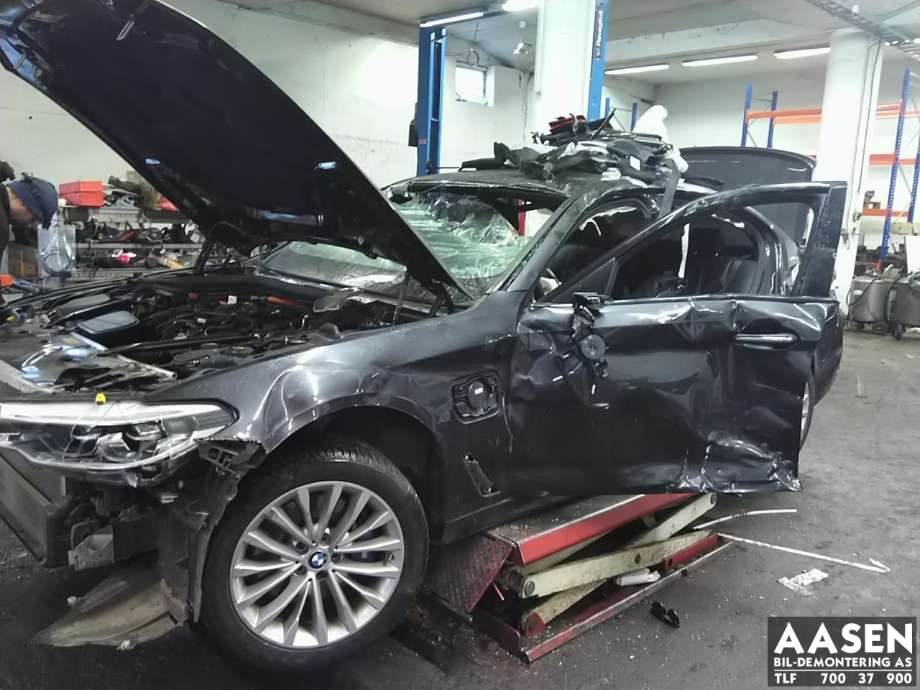BMW 5-Serie 2017-->> (G30/G31) (G30/G31), Motorkode: B48B20A|GC1P25A, Girkassekode: GA8P75HZ