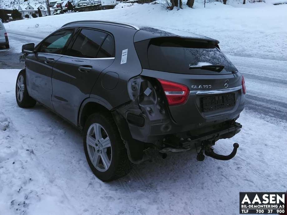 Mercedes GLA 2014-2020 (X156) (X156), Motorkode: 270910, Girkassekode: 