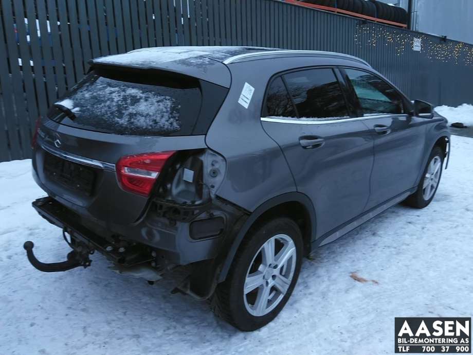 Mercedes GLA 2014-2020 (X156) (X156), Motorkode: 270910, Girkassekode: 