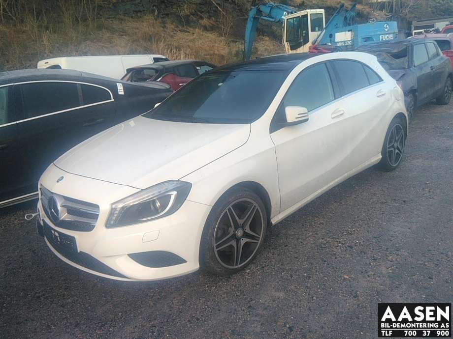Mercedes A-Klasse 2012-2018 (W176) (W176), Motorkode: 270910, Girkassekode: 72400200186923