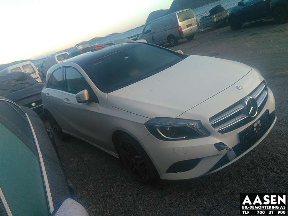 Mercedes A-Klasse 2012-2018 (W176) (W176), Motorkode: 270910, Girkassekode: 72400200186923