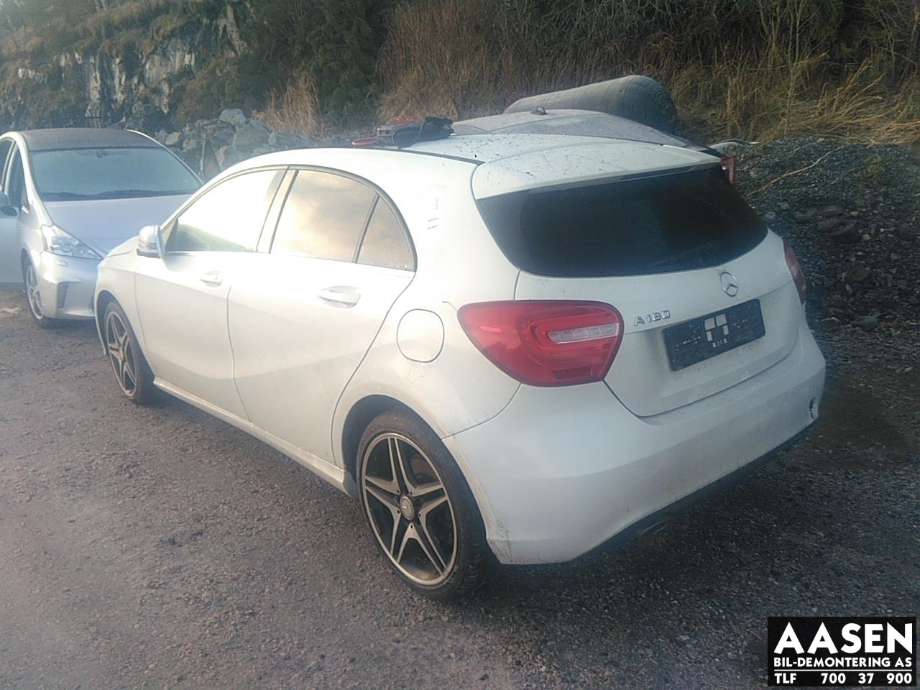 Mercedes A-Klasse 2012-2018 (W176) (W176), Motorkode: 270910, Girkassekode: 72400200186923