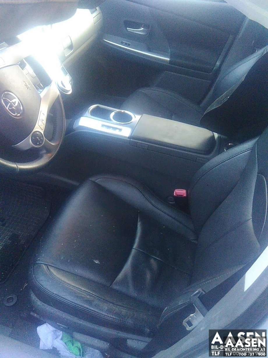 Toyota Prius +7 2012-2020 (Type III) (stasjonsvogn) (stasjonsvogn), Motorkode: 2ZR-FXE, Girkassekode: 