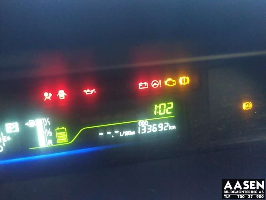 Toyota Prius +7 2012-2020 (Type III) (stasjonsvogn) (stasjonsvogn), Motorkode: 2ZR-FXE, Girkassekode: 