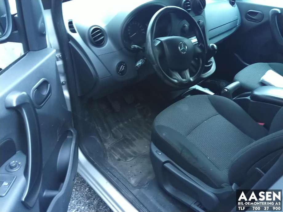 Mercedes Citan 2012-2021 (W415) (W415), Motorkode: K9K B6, Girkassekode: 
