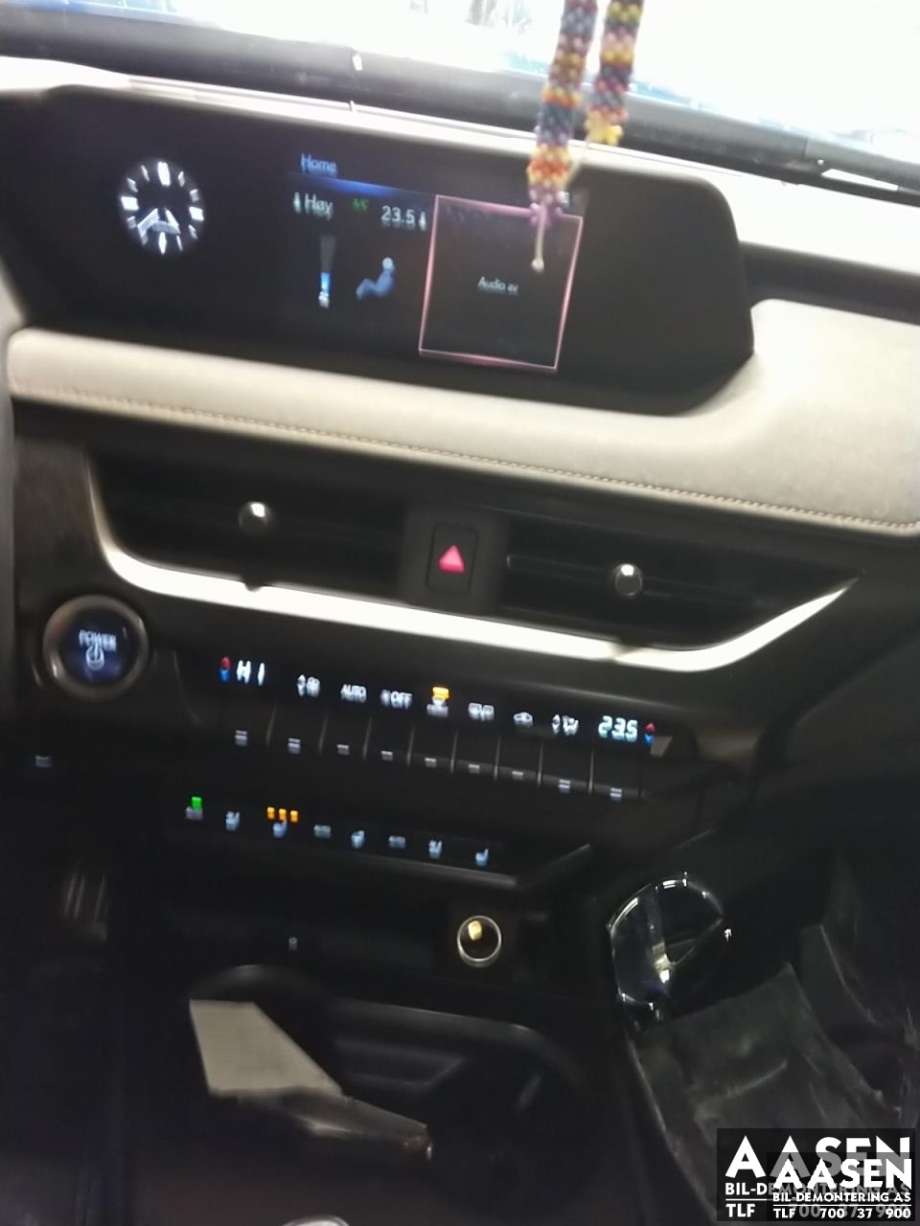 Lexus UX 2018-->> , Motorkode: 4KM, Girkassekode: 