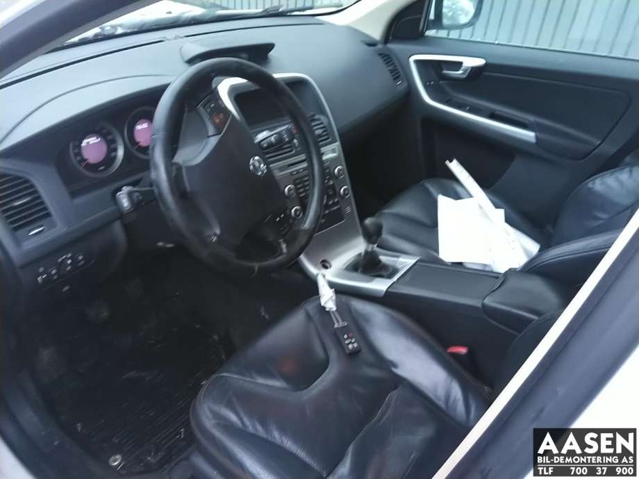Volvo XC60 2008-2013 (Type I, Fase 1) , Motorkode: D5244T(5), Girkassekode: 9482390