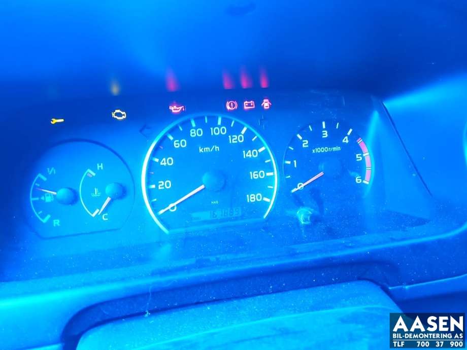Toyota Hiace 2007-2012 (Fase 3) , Motorkode: 2KD-FTV, Girkassekode: 