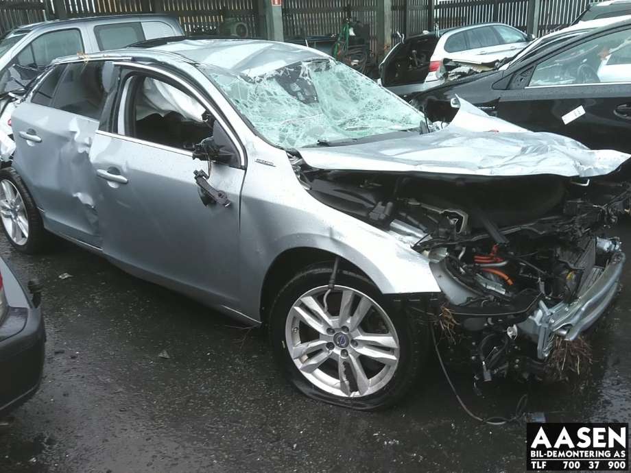 Volvo V60/V60 CC 2013-2018 (Type I, Fase 2) , Motorkode: D5244T17|VOLVO E1, Girkassekode: 