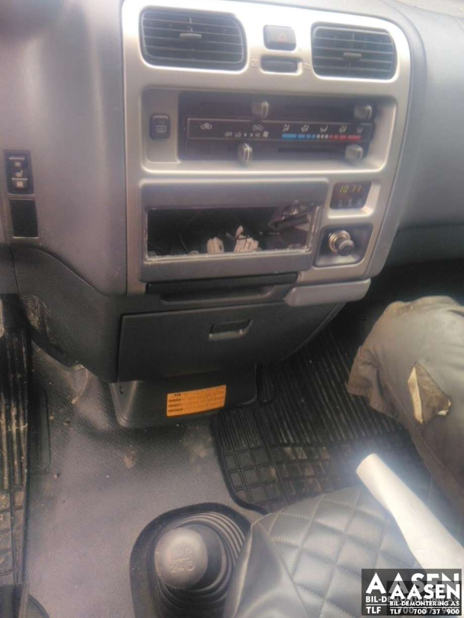Toyota Hiace 2007-2012 (Fase 3) , Motorkode: 2KD-FTV, Girkassekode: 3303026A60