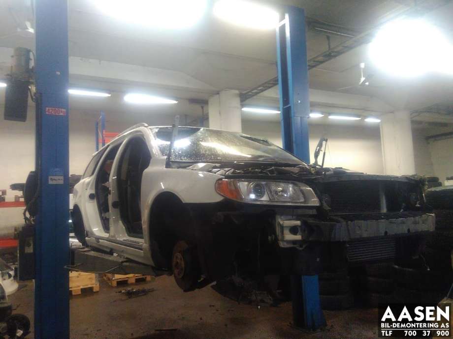 Volvo V70 2007-2013 (Type III, Fase 1) , Motorkode: D4204T, Girkassekode: 31259569