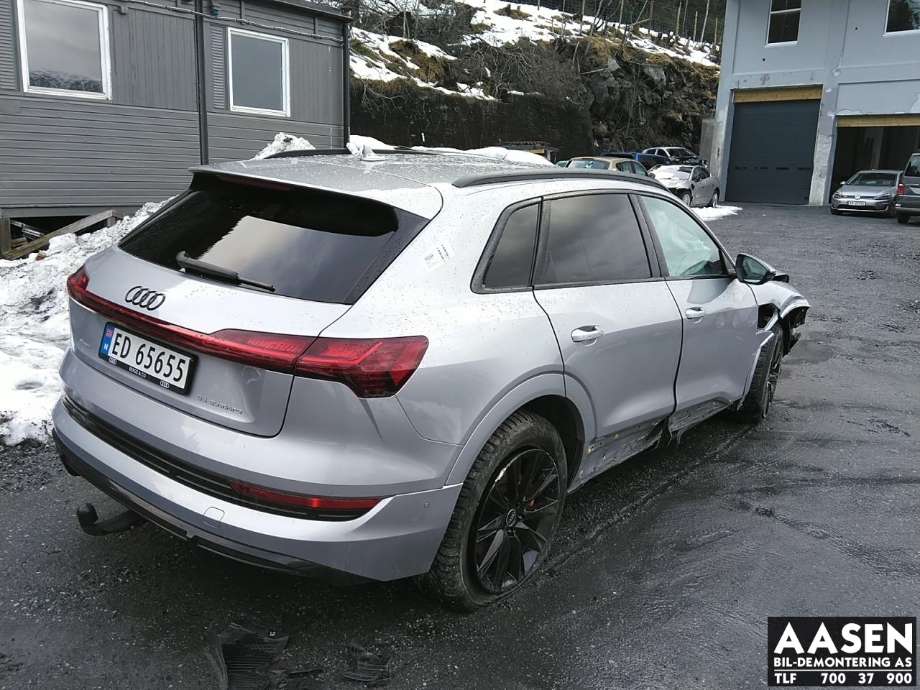 Audi e-tron 2018-->> , Motorkode: EAS|EAW, Girkassekode: 