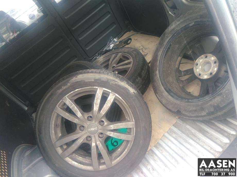 VW Caddy 2010-2015 (Type III, Fase 2) , Motorkode: CAYD, Girkassekode: MLU