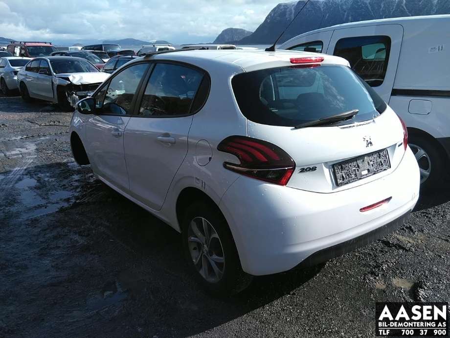 Peugeot 208 2012-2019 (Type I) , Motorkode: ZM01, Girkassekode: 