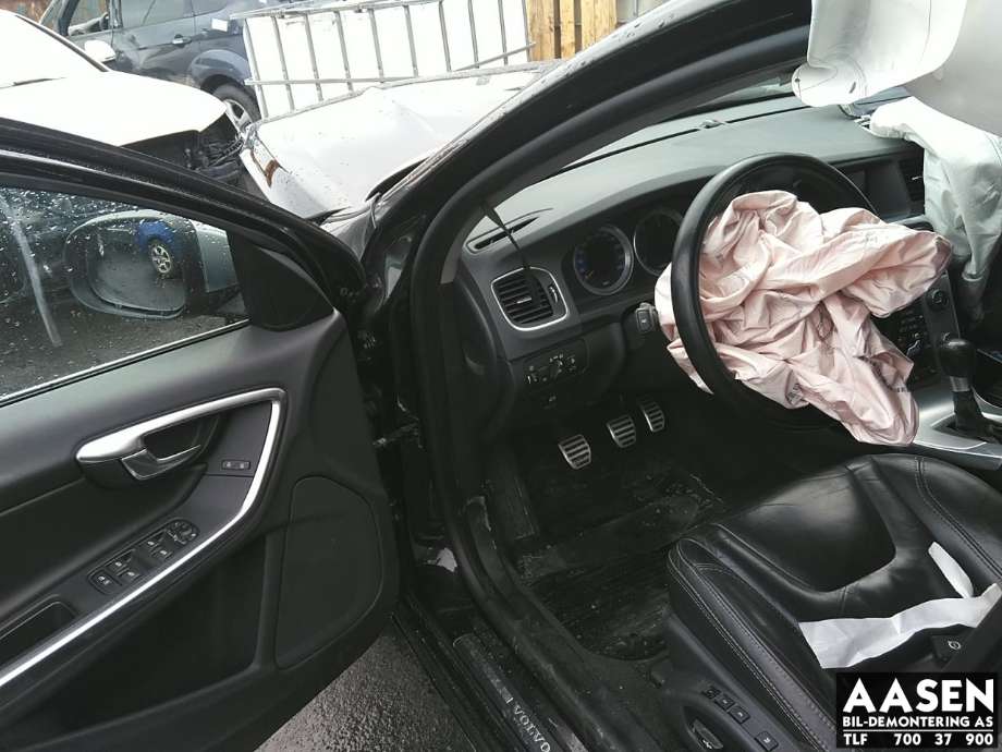 Volvo V60 2010-2013 (Type I, Fase 1) , Motorkode: D4162T, Girkassekode: 